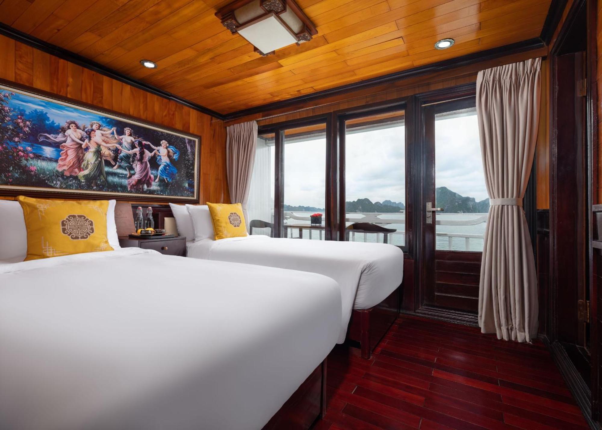 Hera Classic Boutique Cruise *