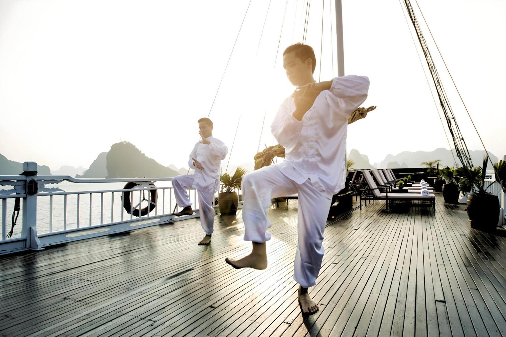 Hera Classic Boutique Cruise *