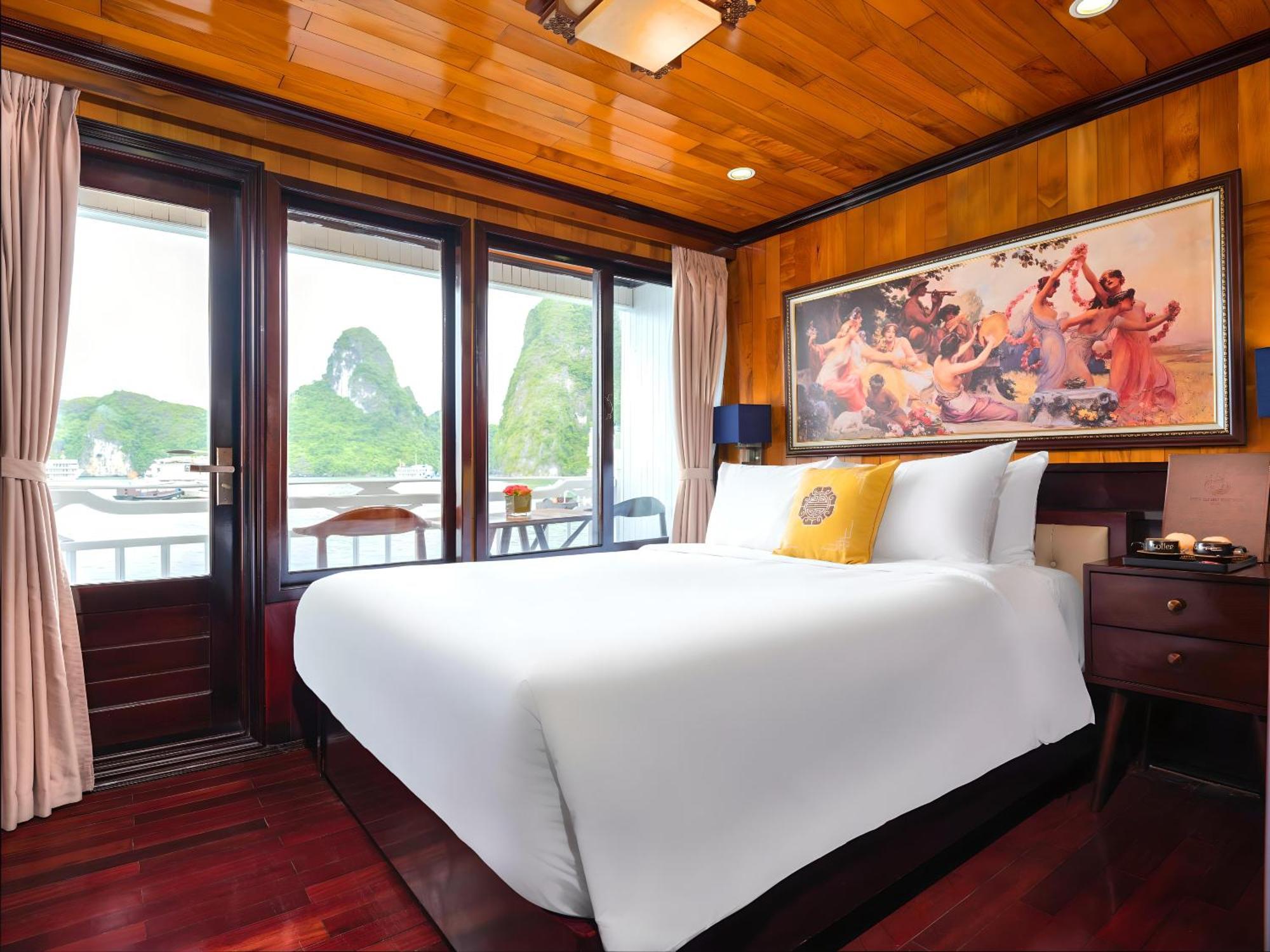 Botel Hera Classic Boutique Cruise Ha Long